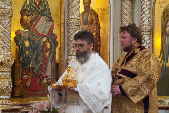 http://www.pravmir.ru/wp-content/uploads/2011/11/d_g3-580x388.jpg