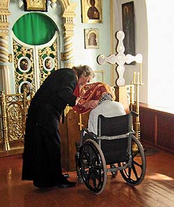 Подготовиться к исповеди для колясочника – это и проверить ходовую часть своего средства передвижения.
